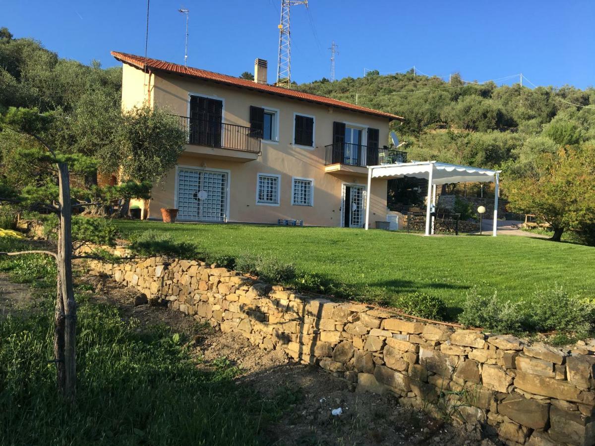 Agriturismo Oltrealmare Civezza Exteriér fotografie